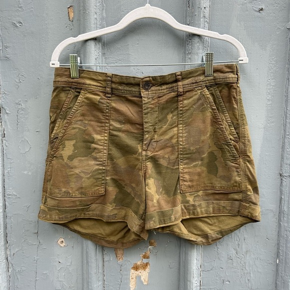 Anthropologie the Wanderer shorts, camo, size 29 - Picture 2 of 11